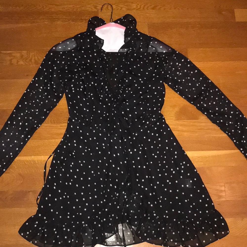 Black wrap star print dress